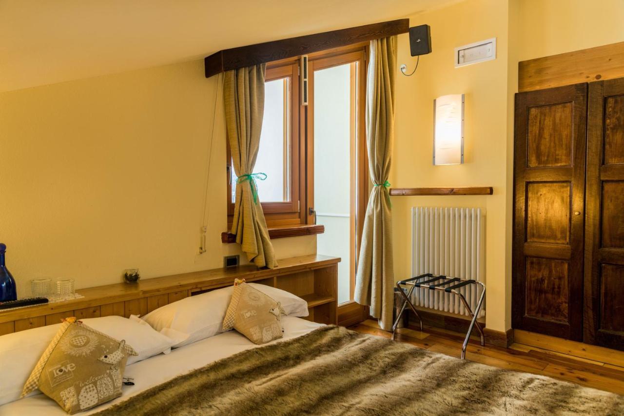Shatush Hotel Courmayeur Bagian luar foto