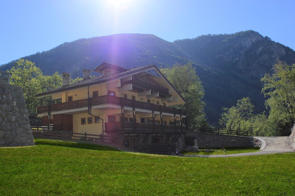 Shatush Hotel Courmayeur Bagian luar foto