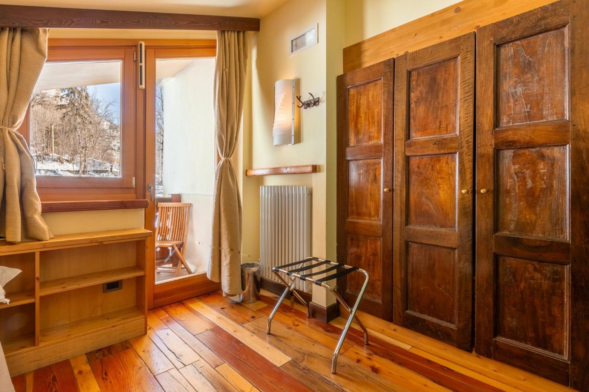 Shatush Hotel Courmayeur Bagian luar foto
