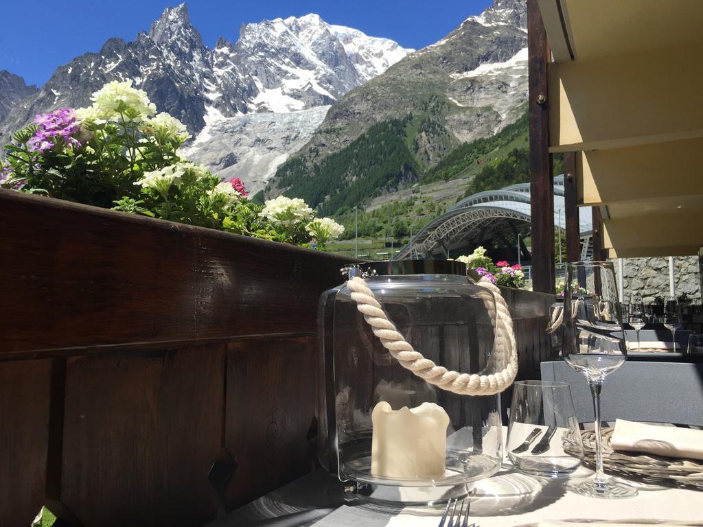 Shatush Hotel Courmayeur Bagian luar foto