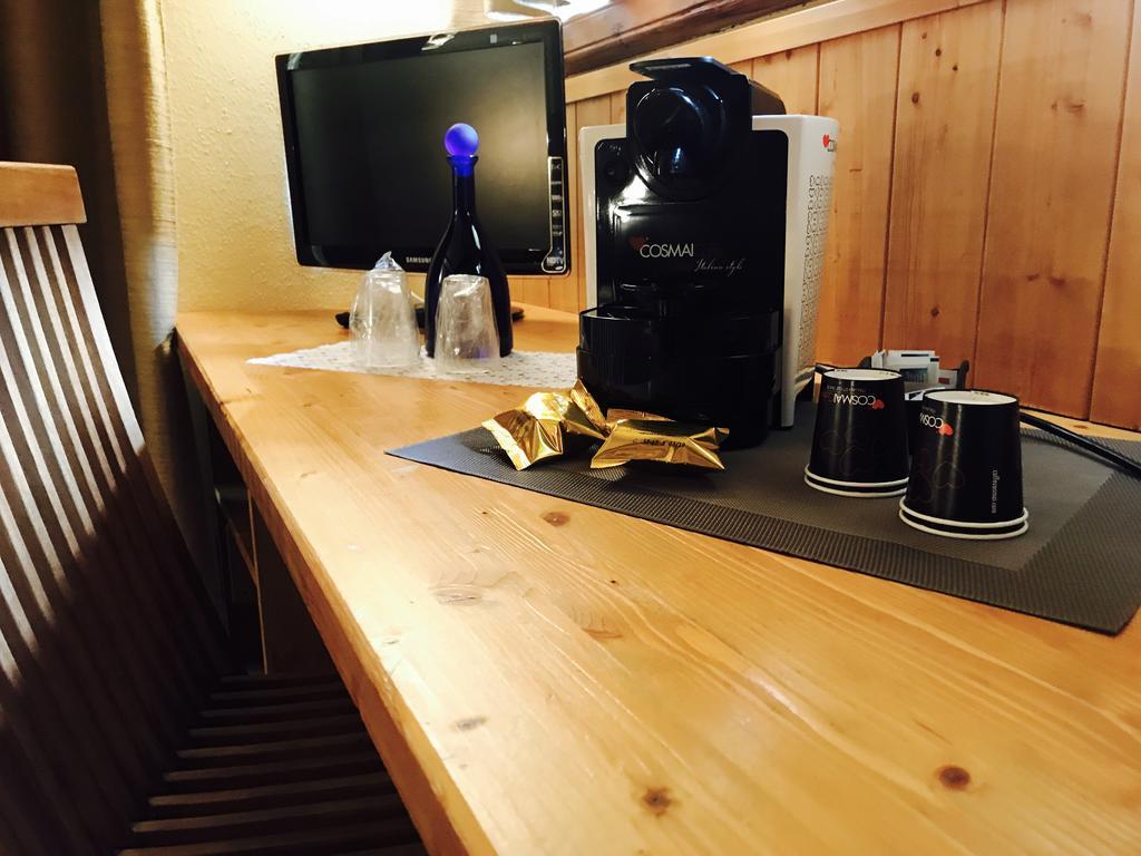 Shatush Hotel Courmayeur Bagian luar foto