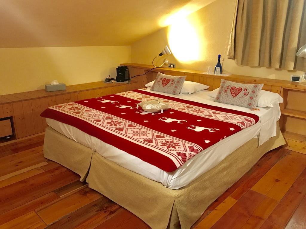 Shatush Hotel Courmayeur Bagian luar foto